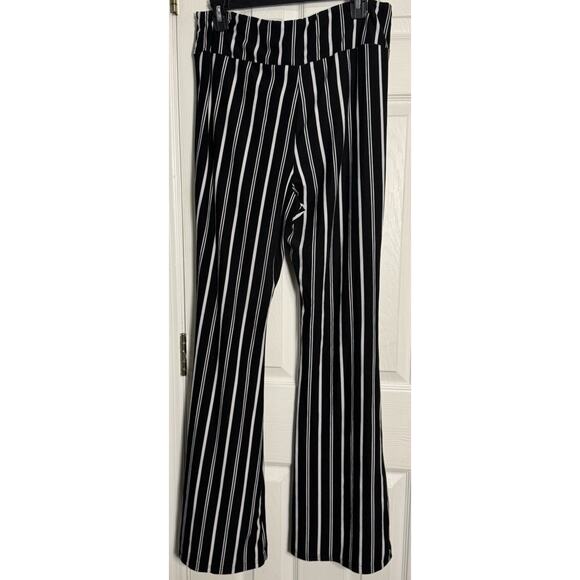 No Boundaries Black Flare Pants With White Stripes, Pull On, Elastic Waist, XXL - Picture 3 of 4